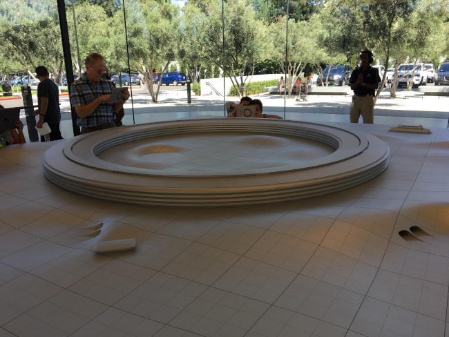 Apple Park Visitor Center