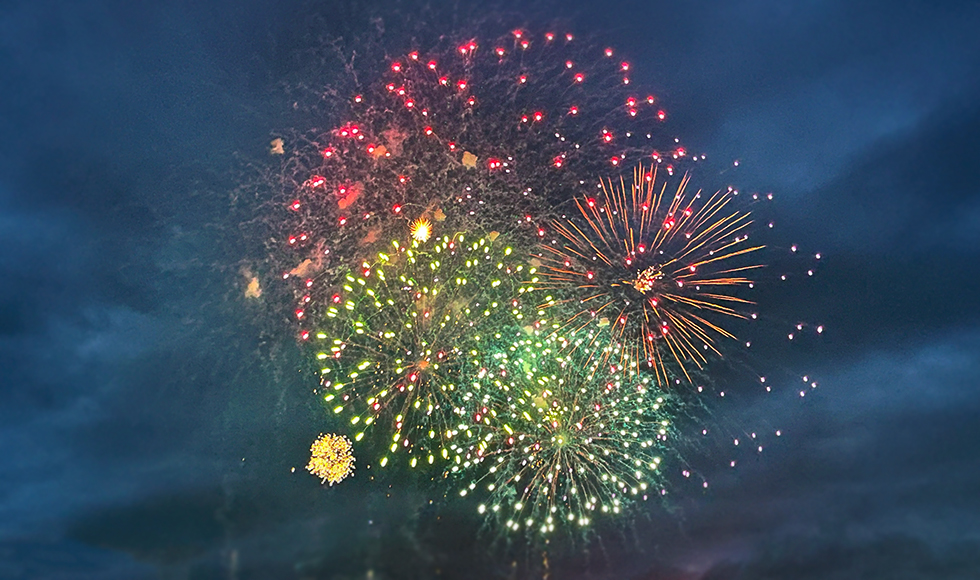 諏訪湖祭湖上花火大会 4つの大きな花火