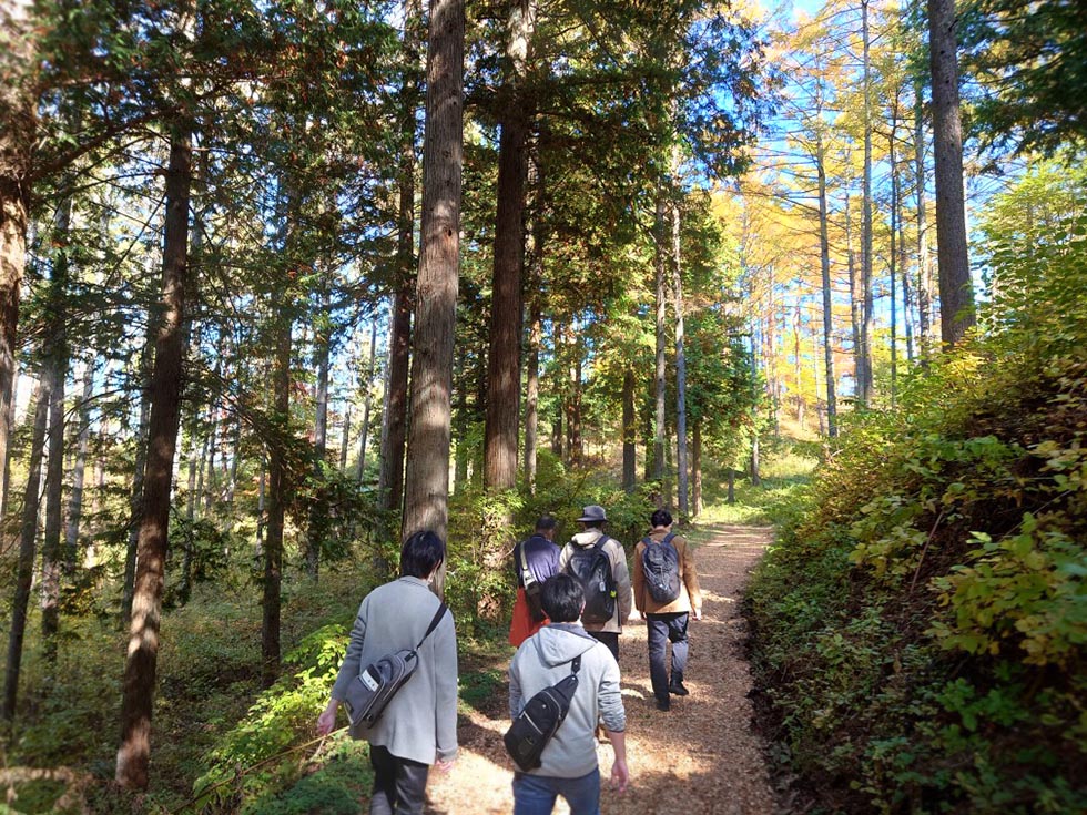 日本土真ん中の標柱を目指して